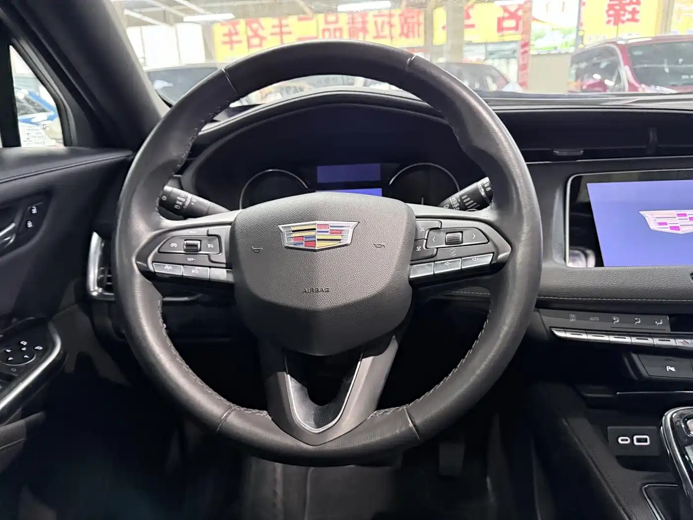 Cadillac XT4 2021 28T FWD Technology Edition фото 14