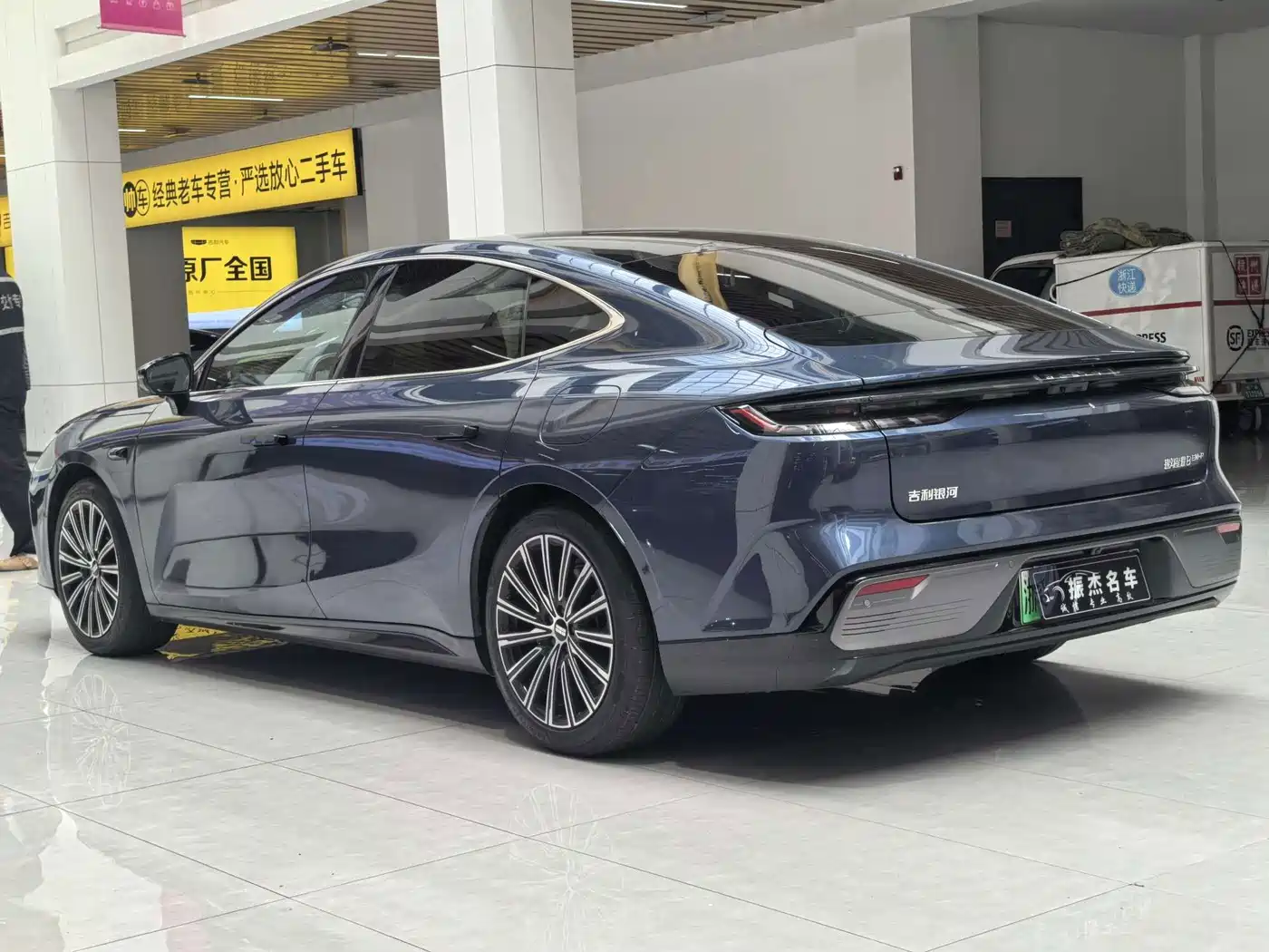 Geely Galaxy Galaxy Xingyao 8 2025 2025 130km EM-P Starship Edition