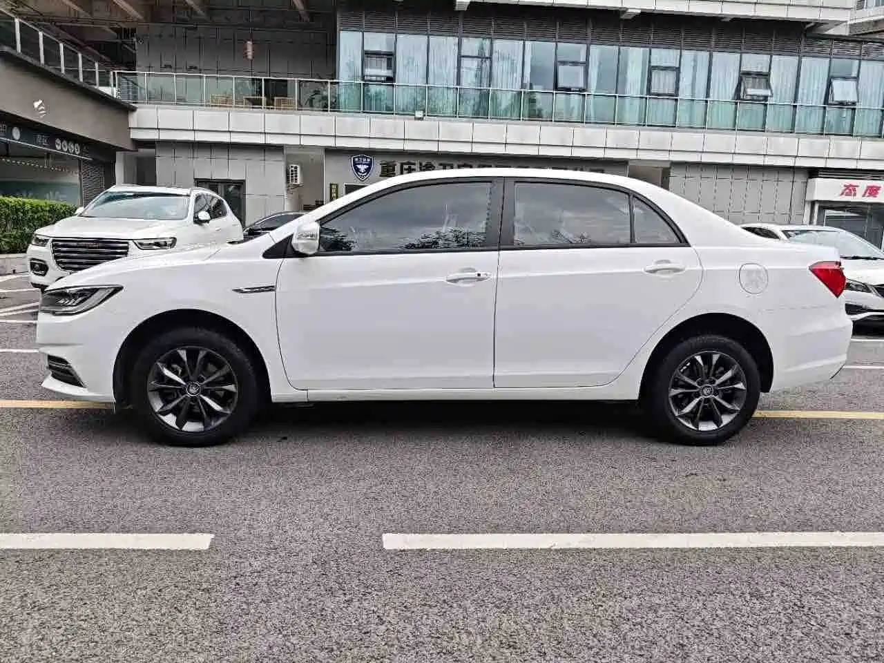 BYD Qin 2020 2019 1.5L Automatic Luxury Edition