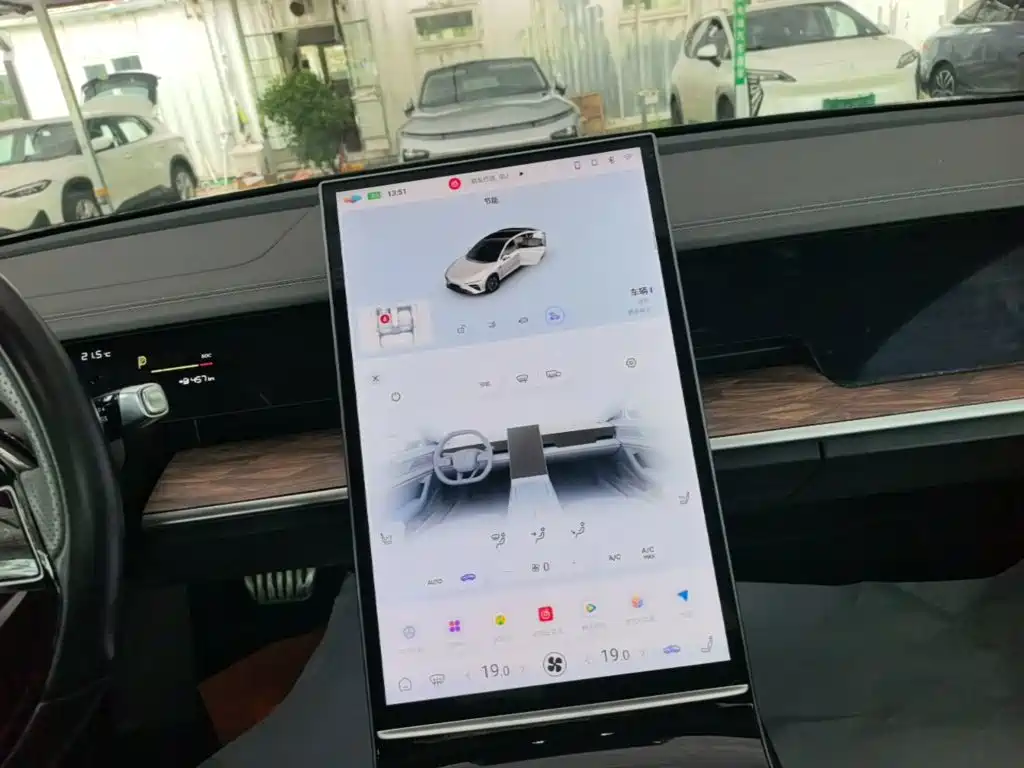 Nezha Auto Nezha S 2023 2023 Pure Electric 520km RWD Lite Edition
