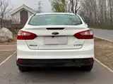 Фото 5 - Ford Focus