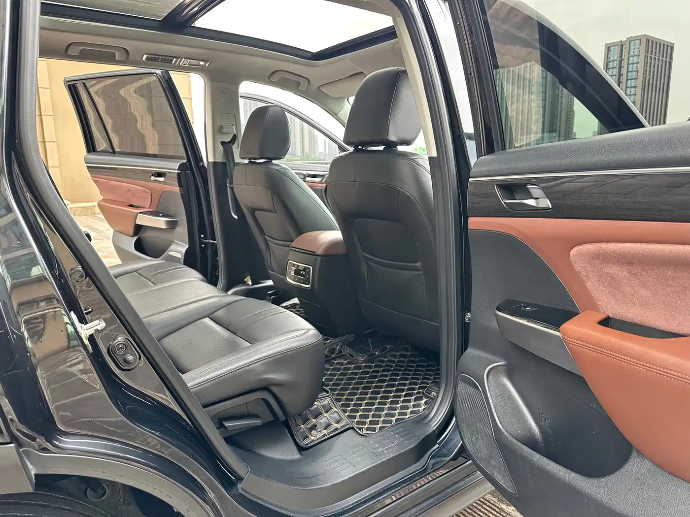 GAC Trumpchi Trumpchi GS8 2017 320T 2WD Premium (7-seater) фото 13