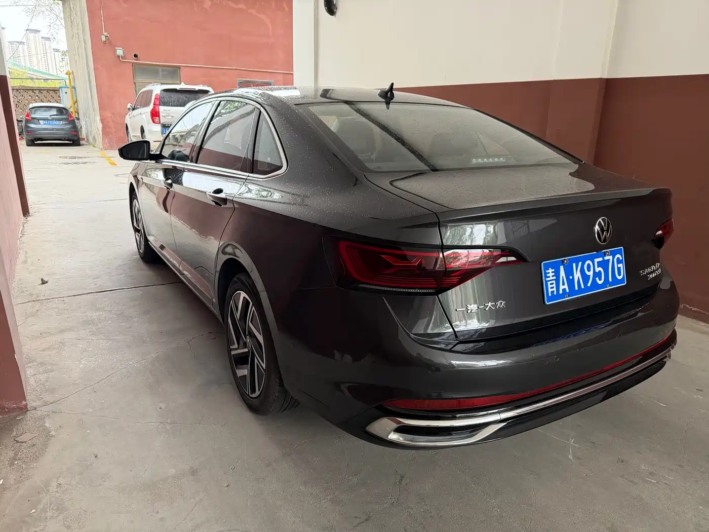 Volkswagen Sagitar 2023 Model Year 200TSI DSG Surpass Edition фото 4