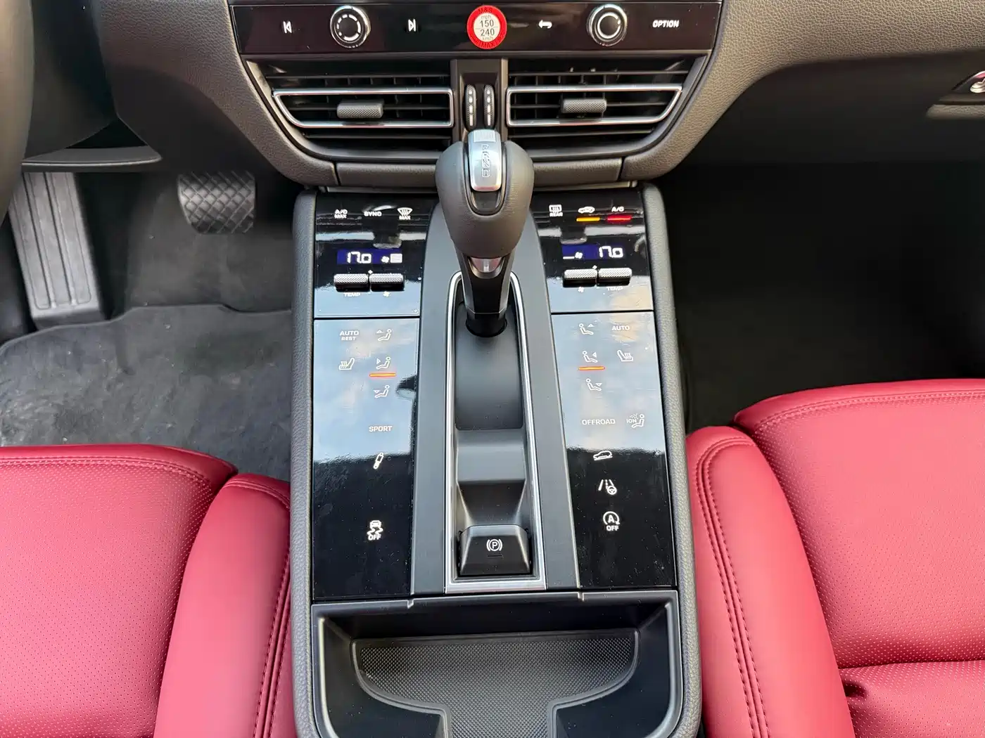 Porsche Macan 2022 Macan 2.0T фото 9