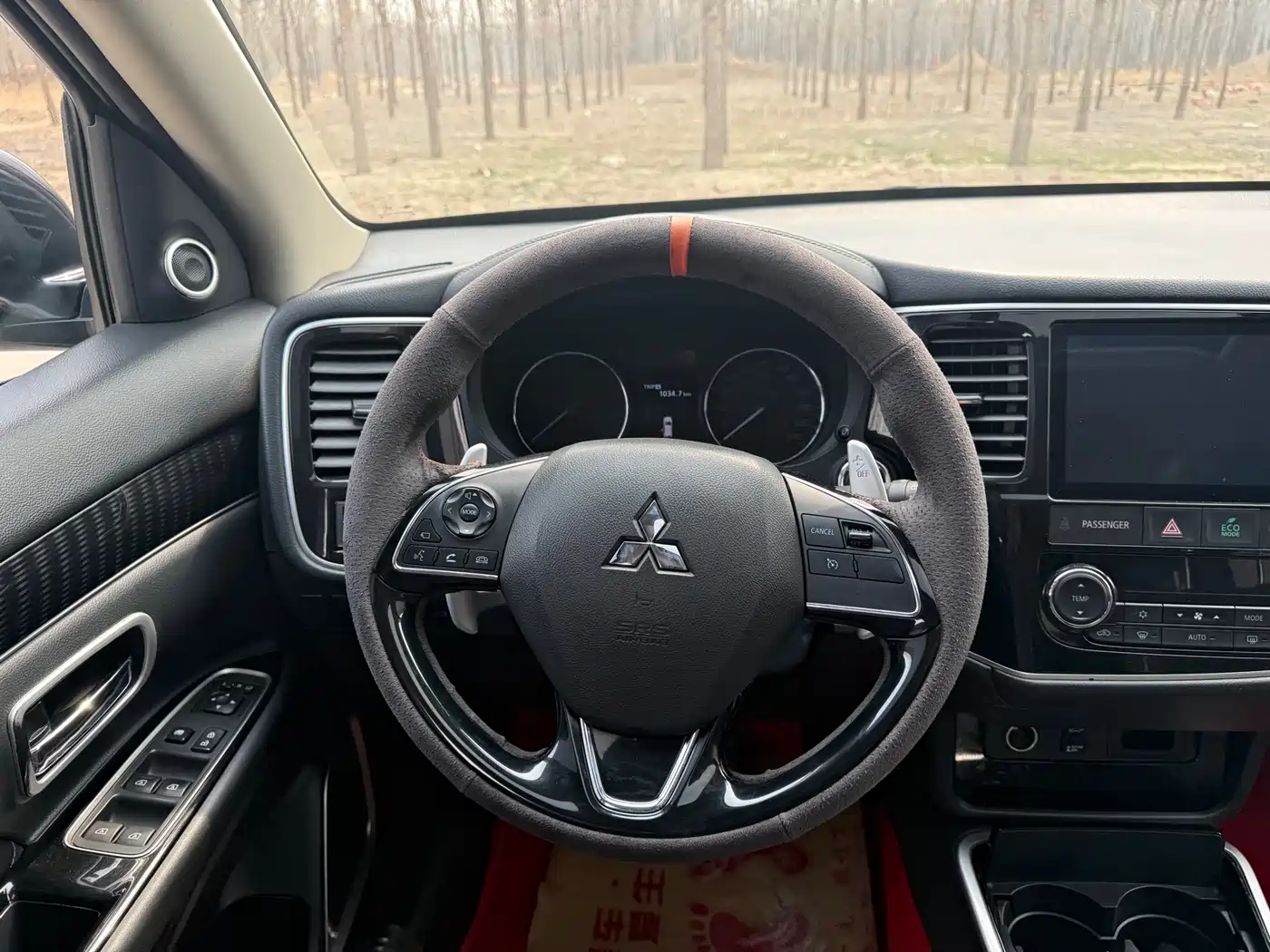 Mitsubishi Outlander 2021 2.4L 4WD Deluxe Edition 7-Seater фото 14
