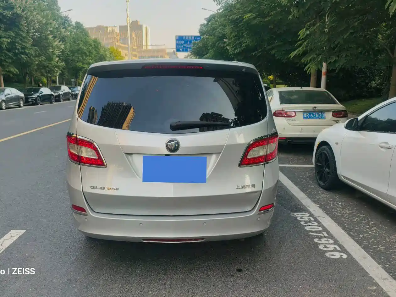 Buick GL8 2011 3.0L XT Luxury Business Flagship фото 4
