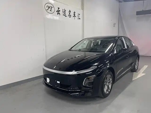 Hongqi E-QM5, 2026