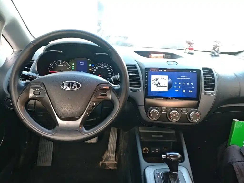Kia K3 2015 1.6L Automatic GLS фото 10