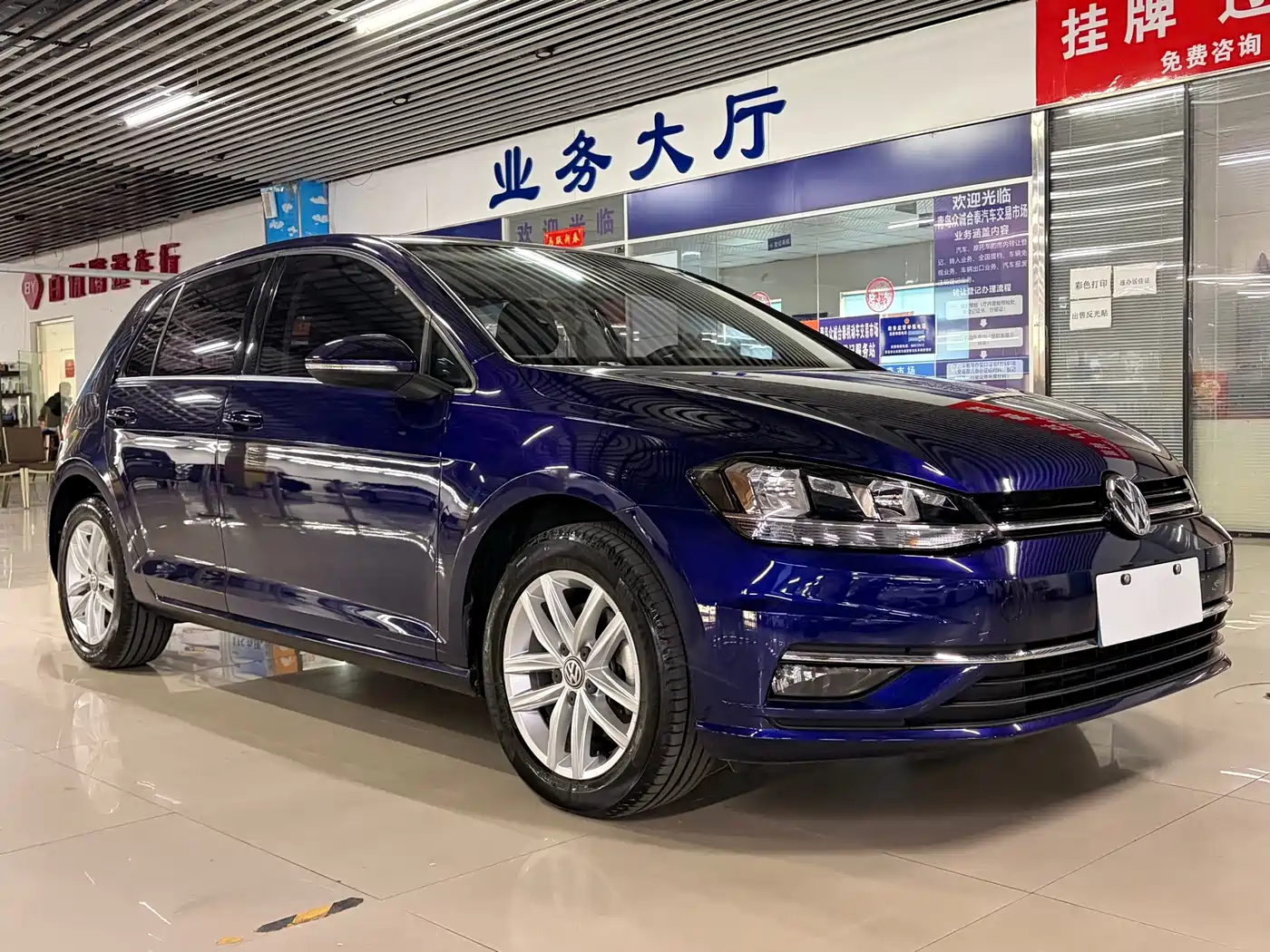 Volkswagen Golf 2018 230TSI Automatic Comfort фото 2