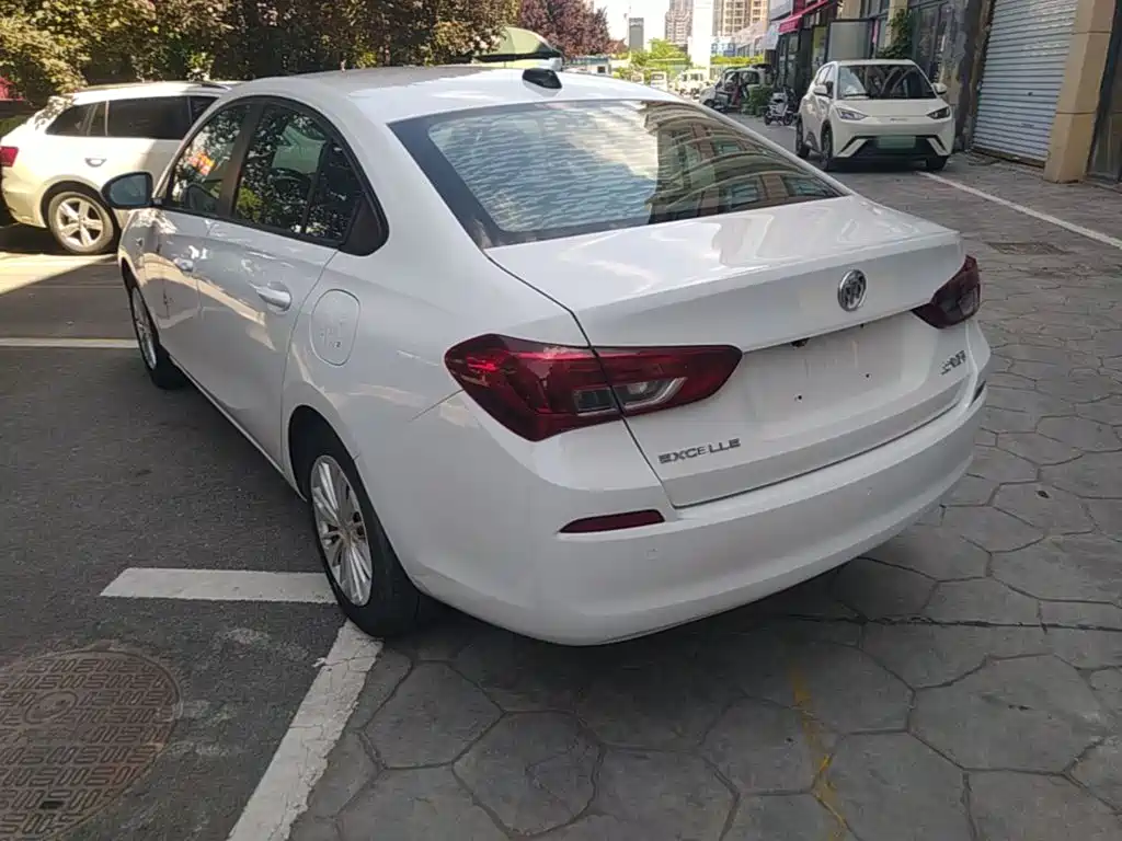 Фото 5 - Buick Excelle