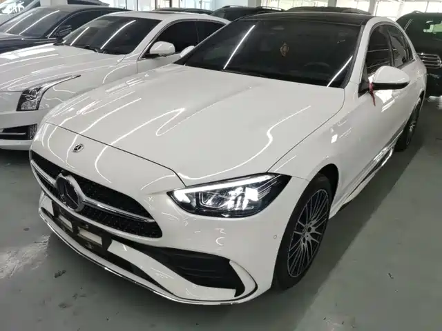 Mercedes-Benz C-Class 2024
