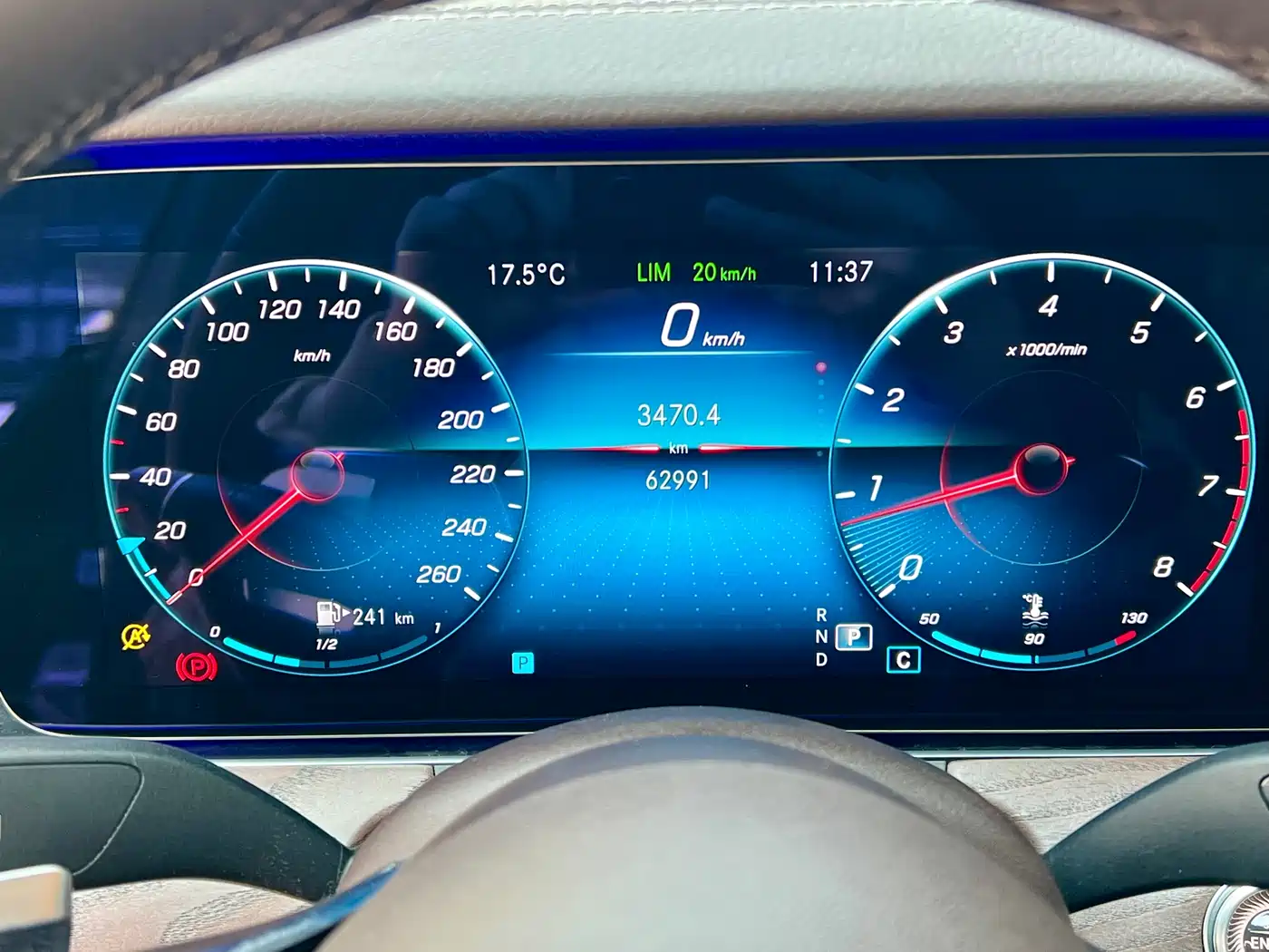 Mercedes-Benz E-Class 2021 E 300 L Fashion фото 57