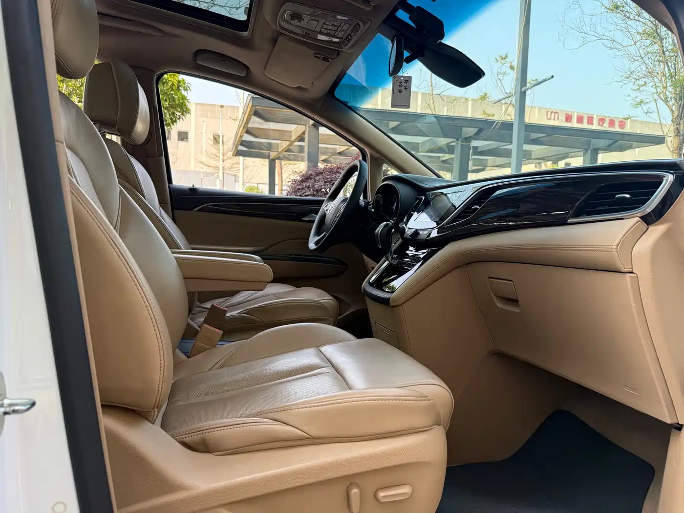 Buick GL8 2017 ES 28T Luxury China V фото 12
