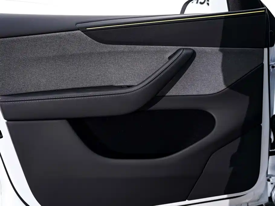 Photo 17 - Tesla Model Y