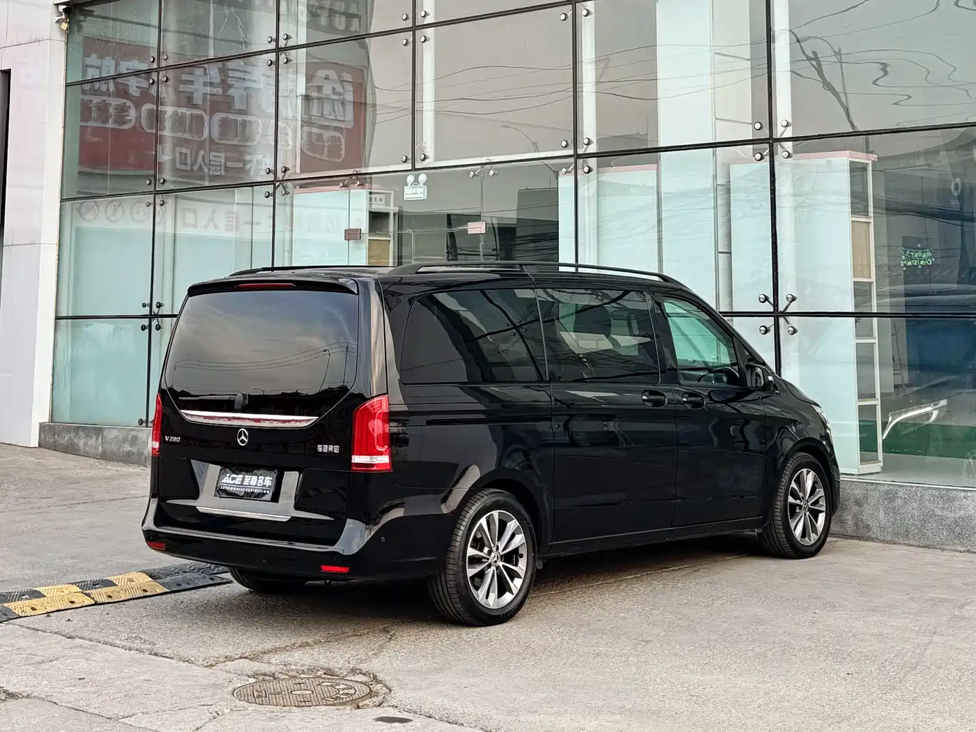 Mercedes-Benz V-Class 2020 V 260 Navigator Edition фото 4