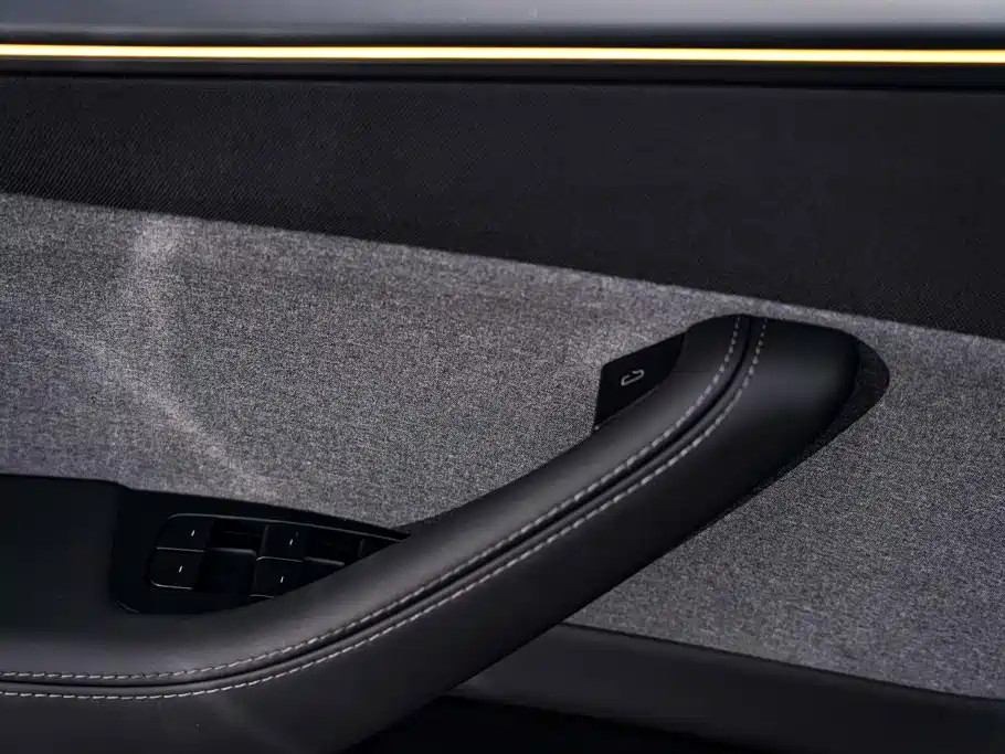 Photo 30 - Tesla Model Y