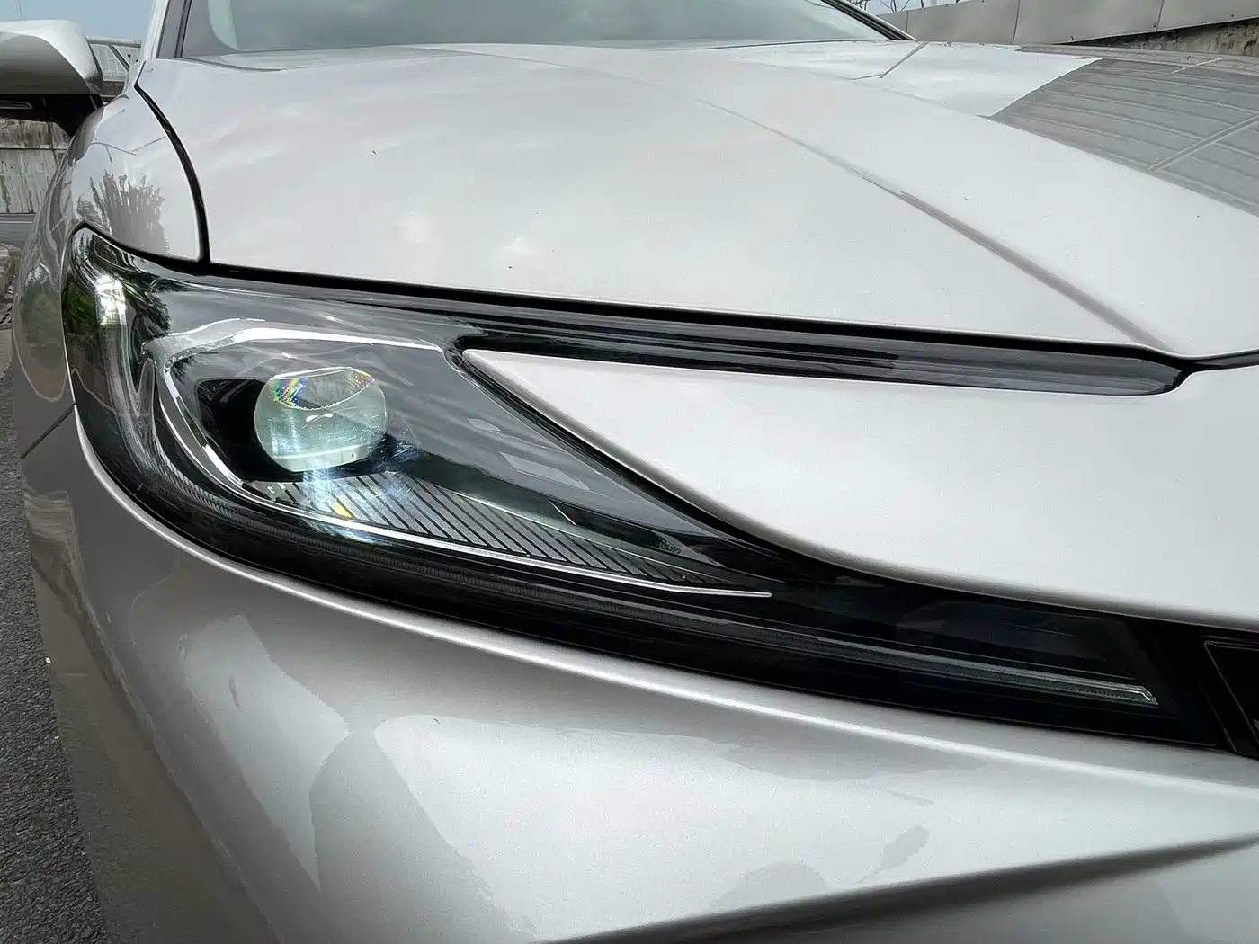 Toyota Camry 2024 Hybrid 2.0HGVP Luxury Edition фото 34
