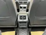 صورة 18 - Volkswagen Tiguan L