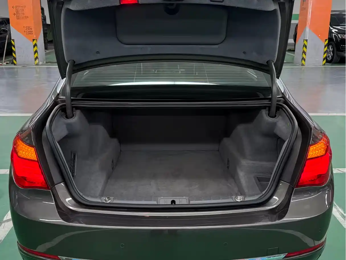BMW 7 Series 2013 Model 730Li Luxury фото 6