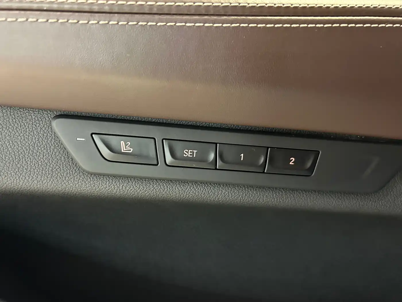BMW 7 Series 2021 Model 730Li M Sport Package фото 18