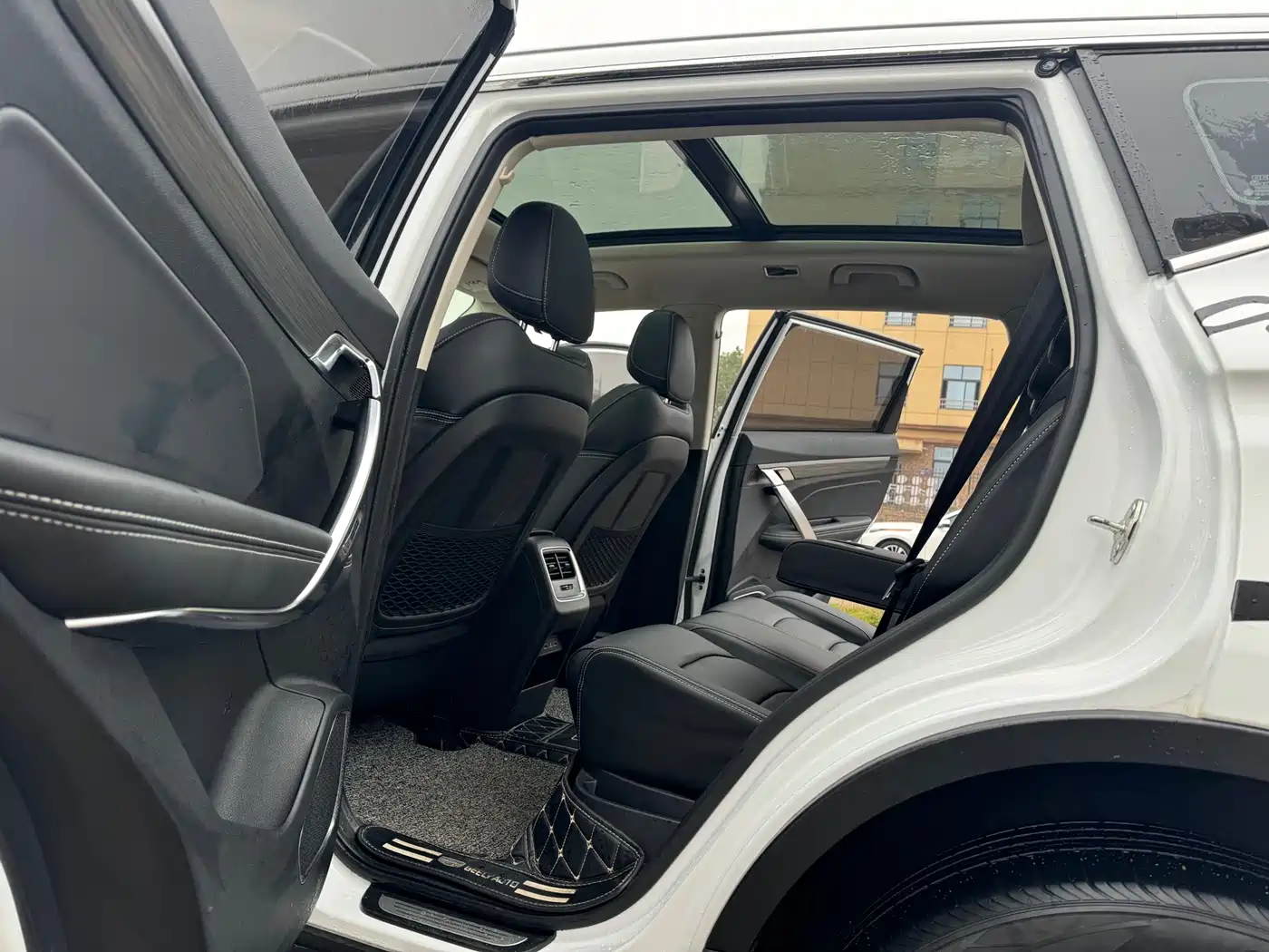 GEELY AUTOMOBILE BOYUE