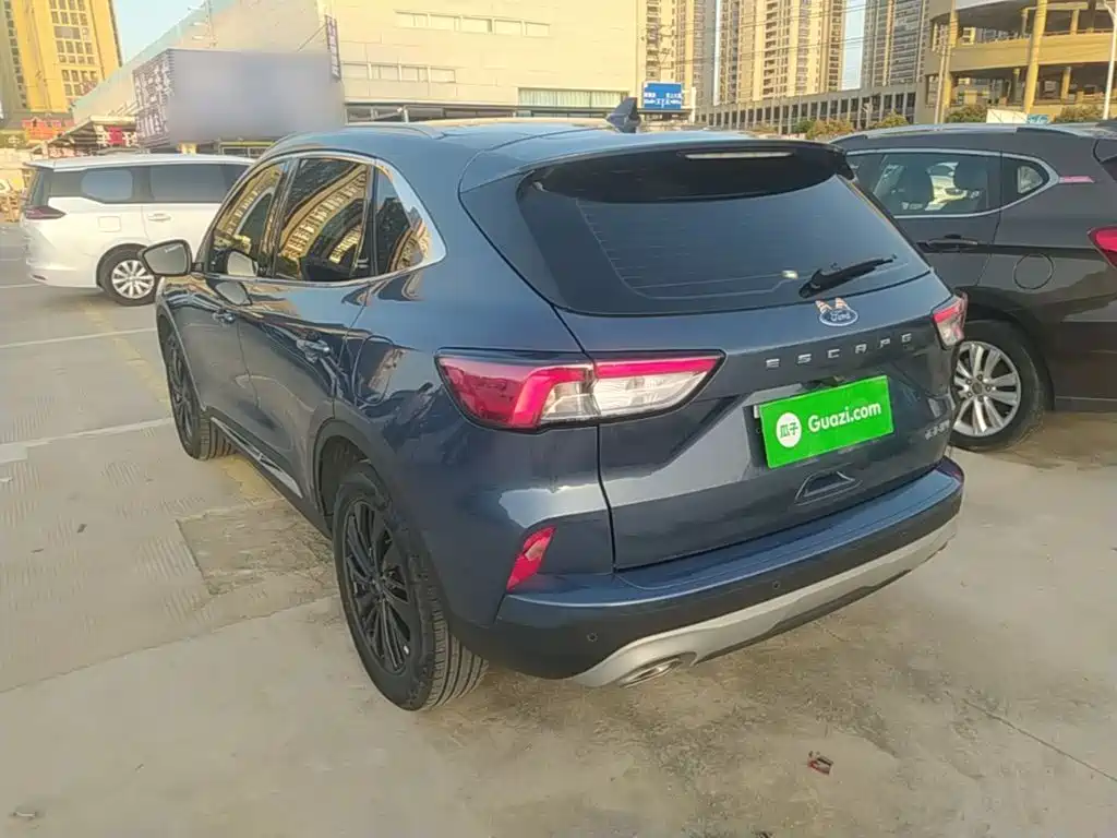Ford Escape 2025 2024 Model EcoBoost 245 2WD Premium Edition