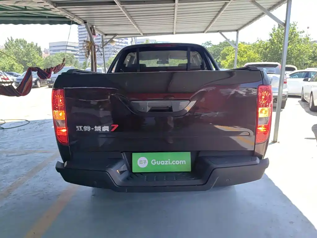 Jiangling Yuhu 7 2021 2020 Model 2.0T Diesel Automatic 2WD Comfort Long Wheelbase China VI JX4D20A6L
