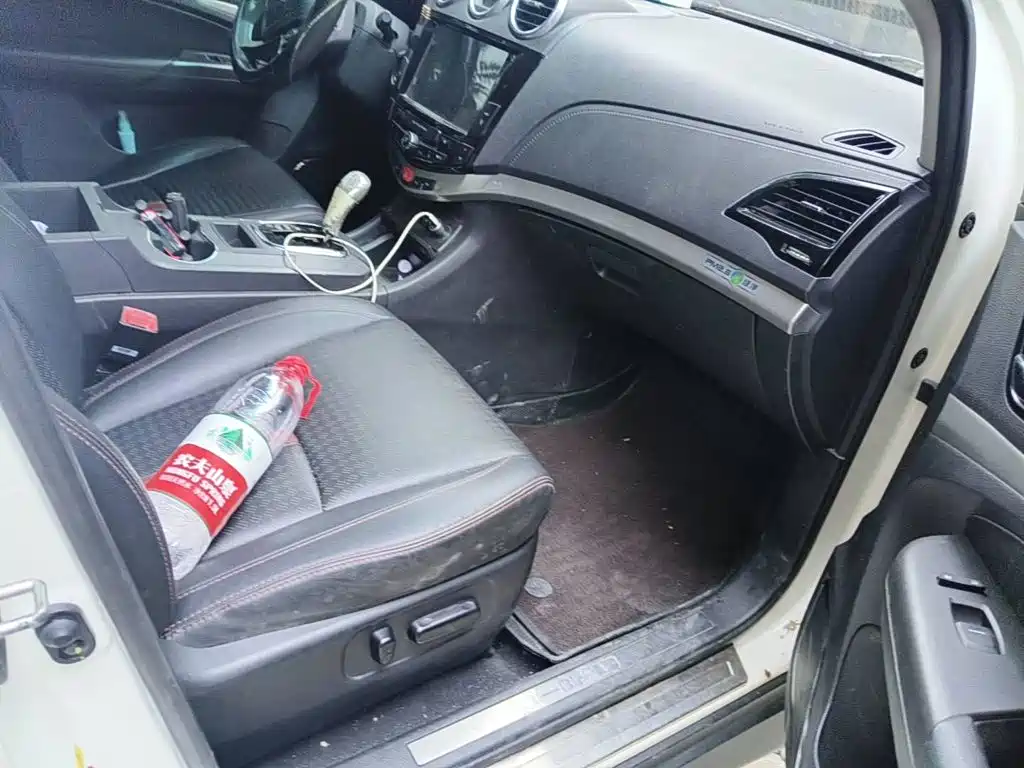 BYD S7 2015 2015 2.0T Automatic Flagship Model