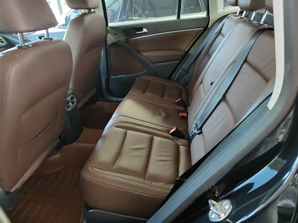Volkswagen Tiguan 2013 1.8TSI Automatic 2WD Luxury Model фото 17