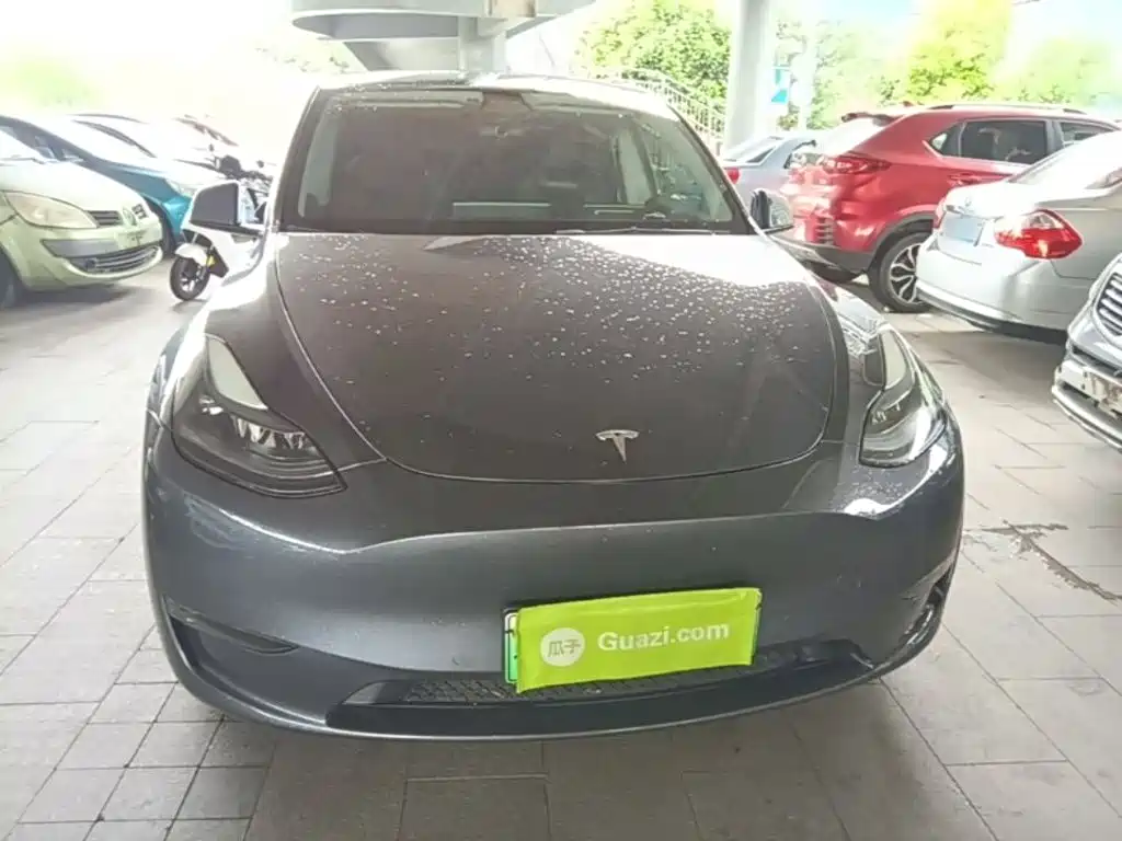 Фото 3 - Tesla Model Y