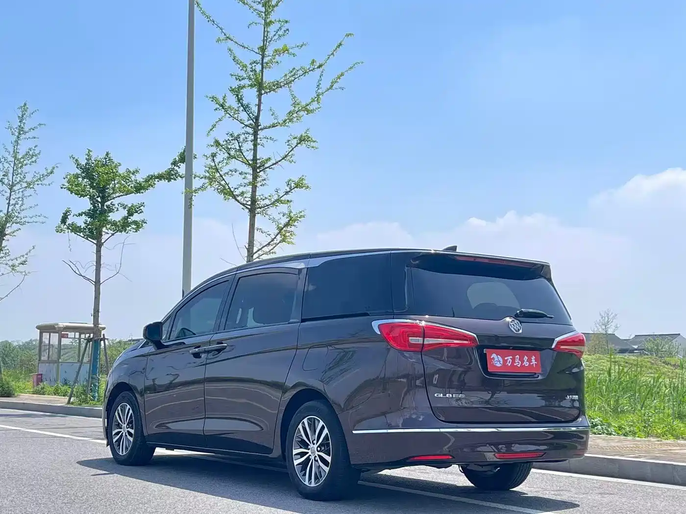 Buick GL8 2018 ES 28T Luxury Type China VI фото 7