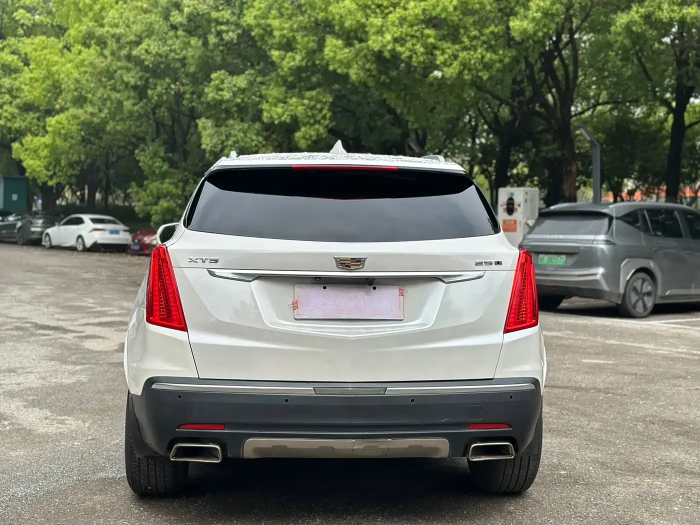 Cadillac XT5 2016 2016 25T Luxury Model