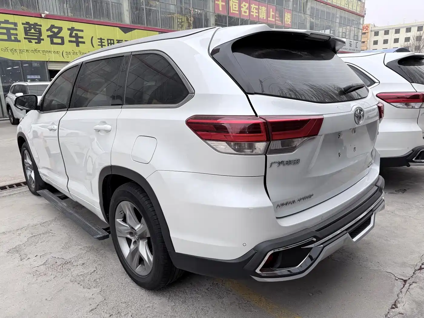 Toyota Highlander 2021 2.0T AWD Elite 7-Seater фото 15