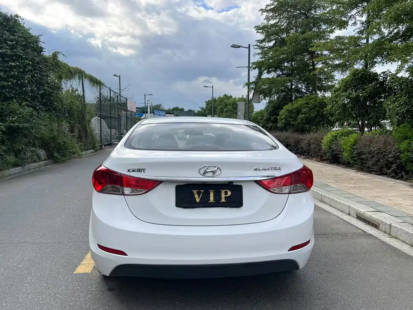 Hyundai Langdong 2013 1.6L Automatic Leading фото 8