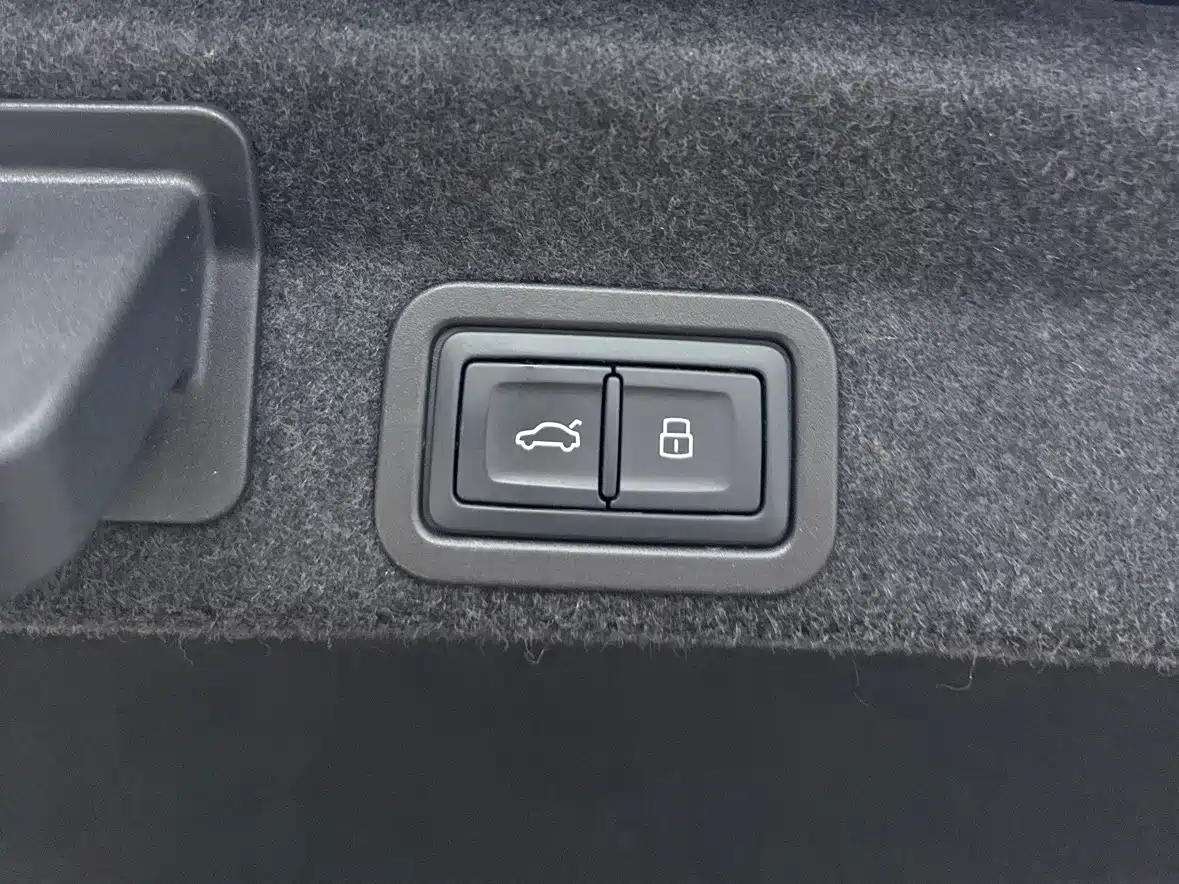 Audi A6L 2025 45 TFSI Premium Sport фото 18