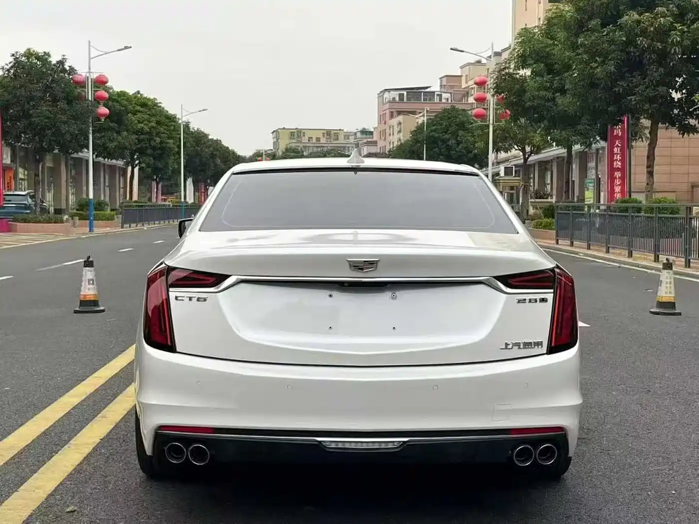 CADILLAC CT6