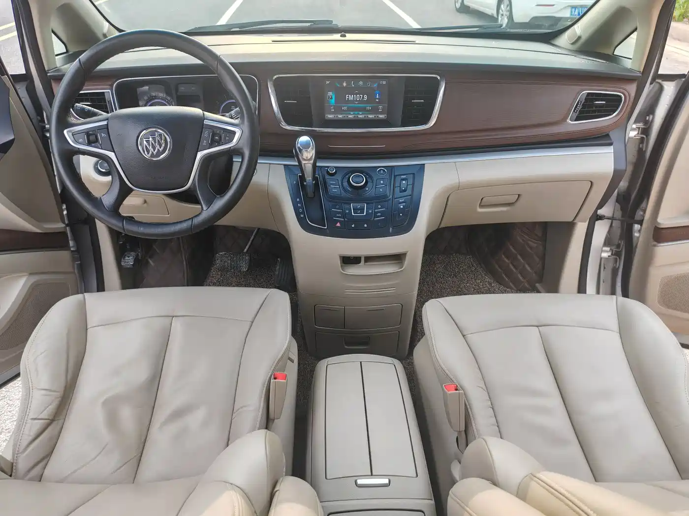 Buick GL8 2017 25S Luxury China V фото 5
