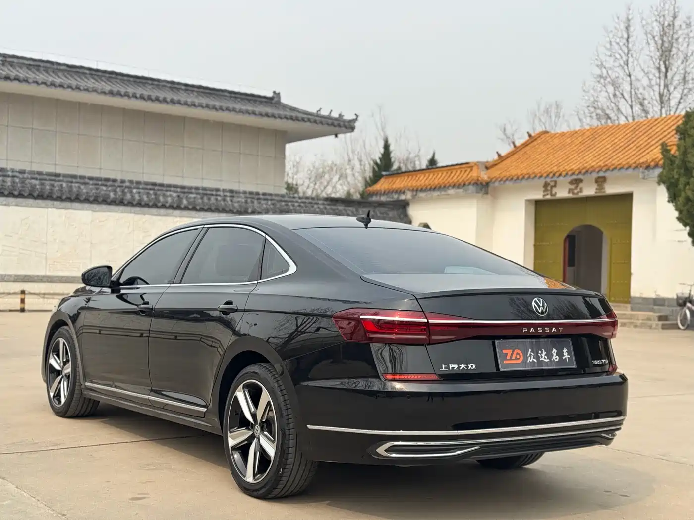 Volkswagen Passat 2024 330TSI Starlight Elite Edition фото 13