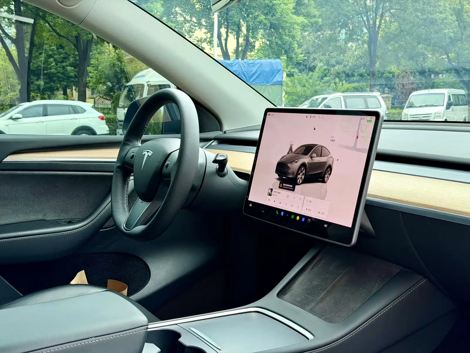 Фото 9 - Tesla Model Y