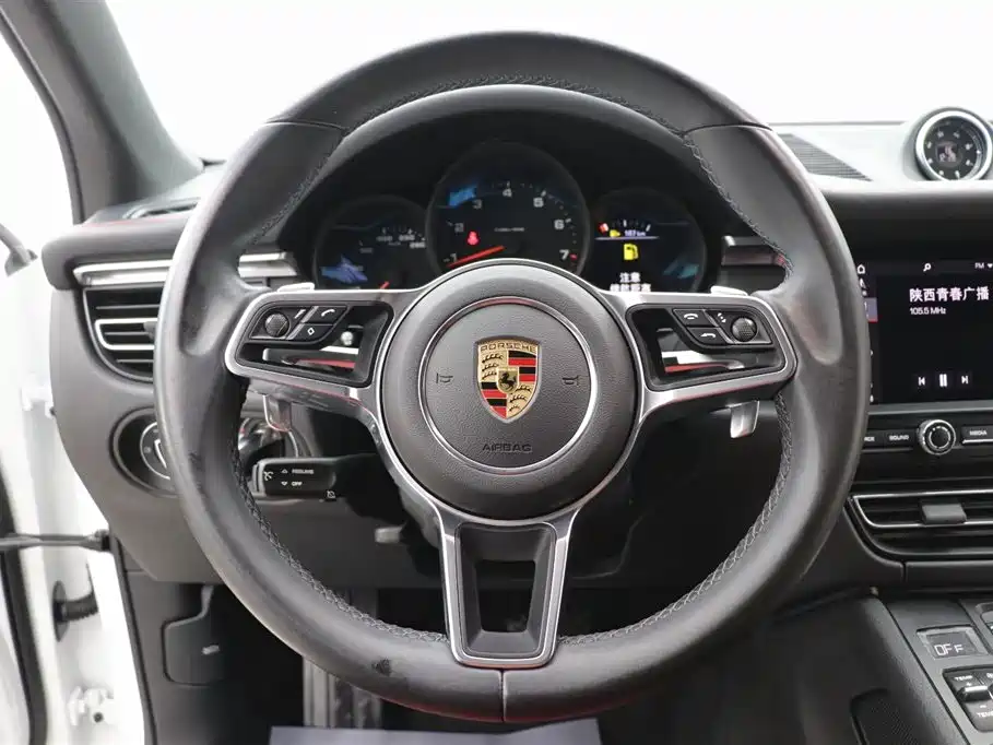 Porsche Macan 2021 Macan 2.0T фото 17