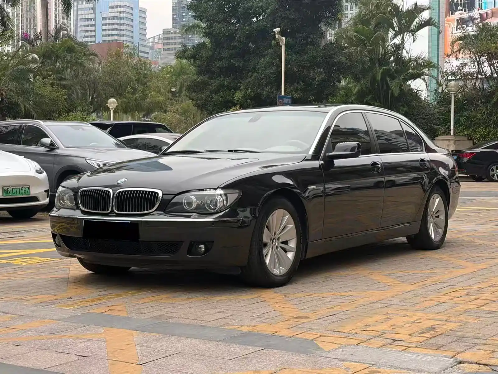 Фото 1 - BMW 7 Series