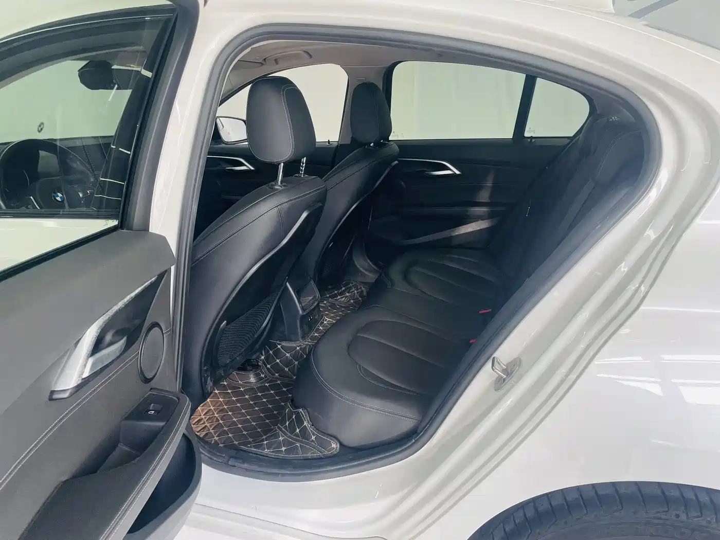 BMW 1 Series 2020 Model 120i M Sport Package фото 10