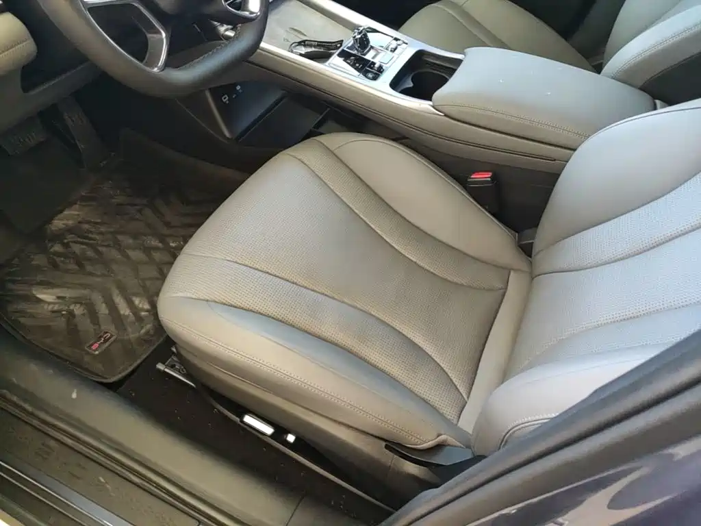 BYD Seal 2024 2024 Glory Edition DM-i 1.5L 121km Luxury