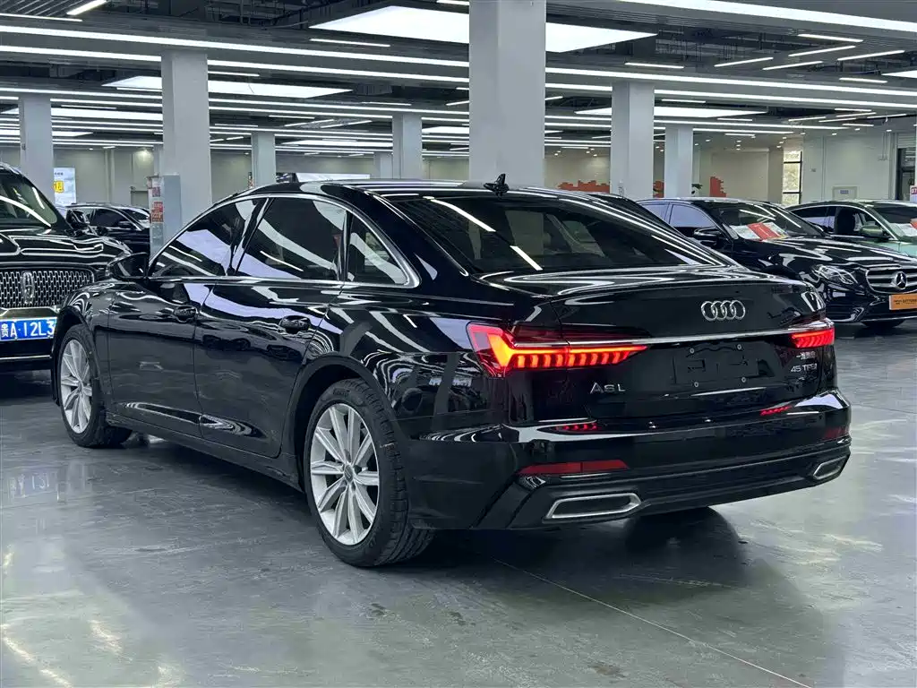 Audi A6L 2022 45 TFSI Premium Dynamic фото 13