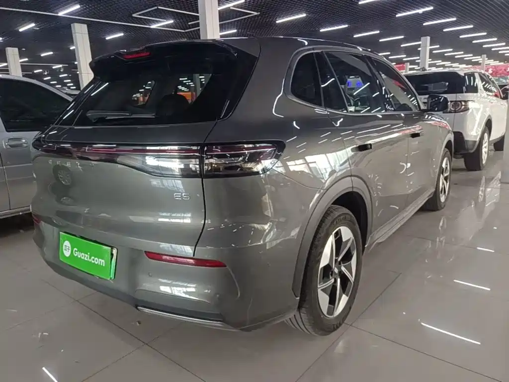 Фото 7 - Geely Galaxy Galaxy E5