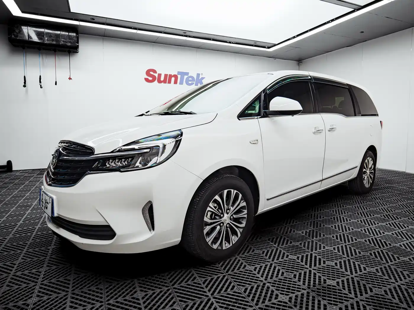 Buick GL8 2022 Land Business Class 652T Luxury фото 3