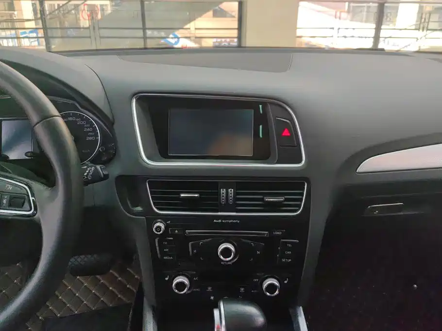Audi Q5 2018 2017 Plus 40 TFSI Technology