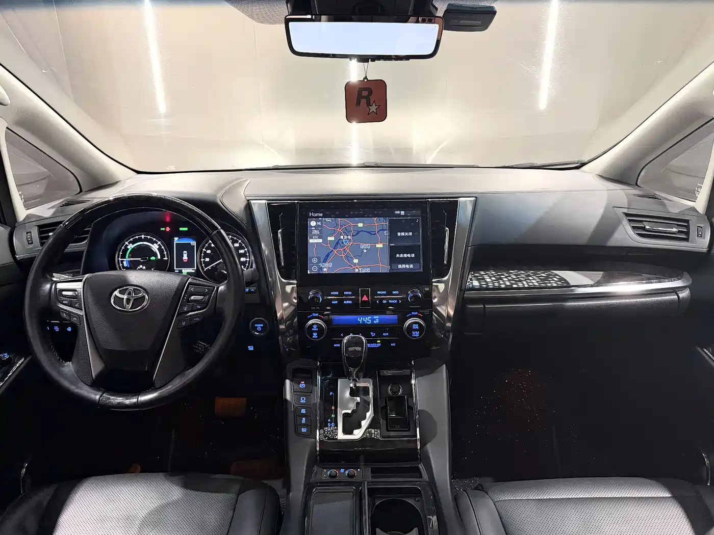 Toyota Vellfire 2021 Crown Hybrid 2.5L HV Luxury Edition фото 9