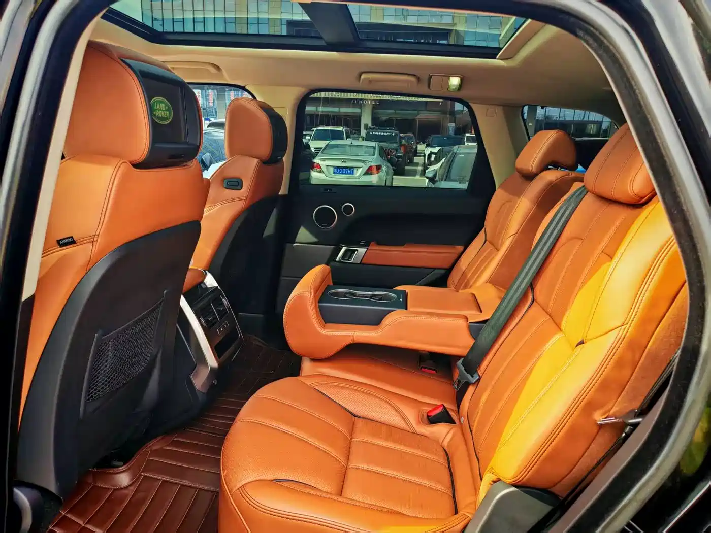 Land Rover Range Rover Sport 2016 Model 3.0 SC V6 HSE DYNAMIC фото 8