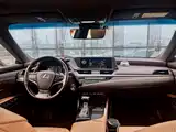 Фото 8 - Lexus ES